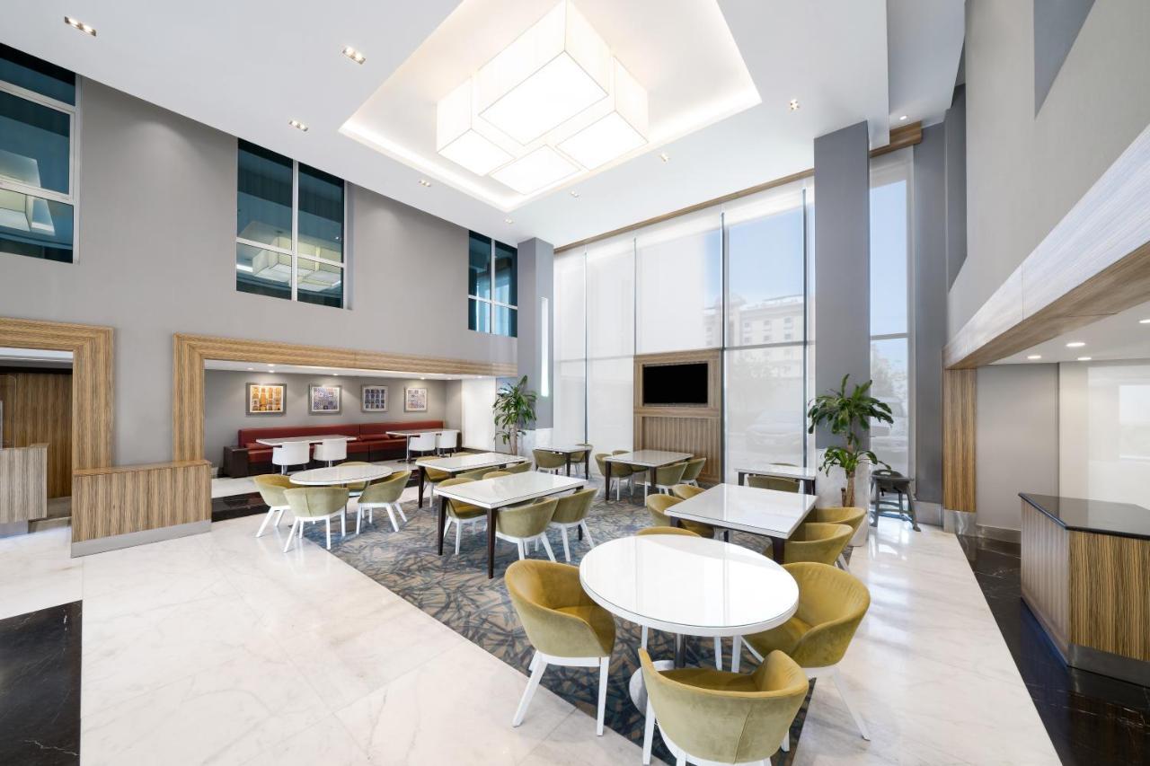 Sas Residence & Hotel, Dhahran - Formerly Radisson Blu Ал Хубар Екстериор снимка