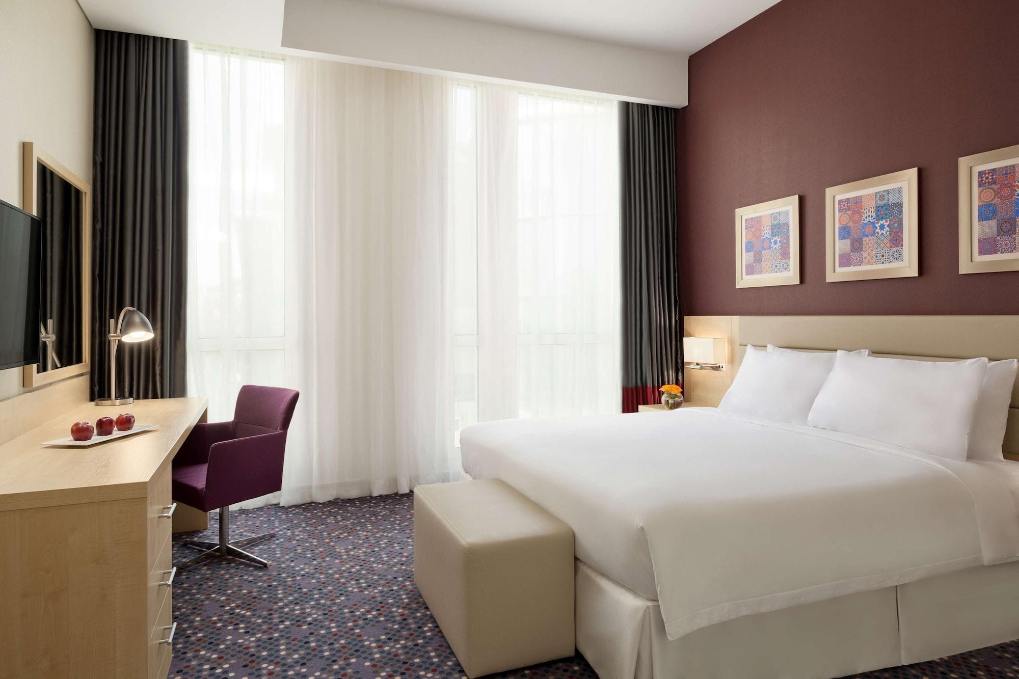 Sas Residence & Hotel, Dhahran - Formerly Radisson Blu Ал Хубар Екстериор снимка