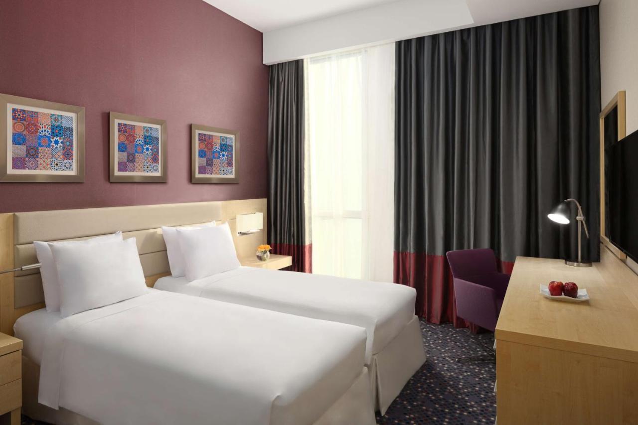 Sas Residence & Hotel, Dhahran - Formerly Radisson Blu Ал Хубар Екстериор снимка